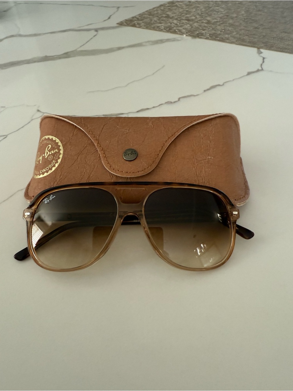 Ray-Ban Bill 56mm Gradient Square
Sunglasses
